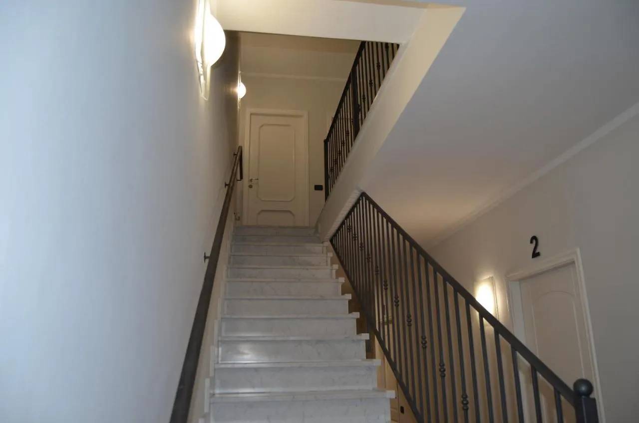 B&B Il Viaggiatore Marina di Massa 0*,  Olaszország
