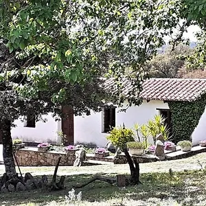 *** Couette-café I Menhir Italie